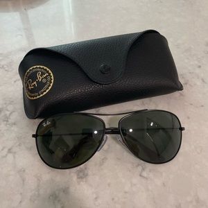 Black Aviator Ray Bans